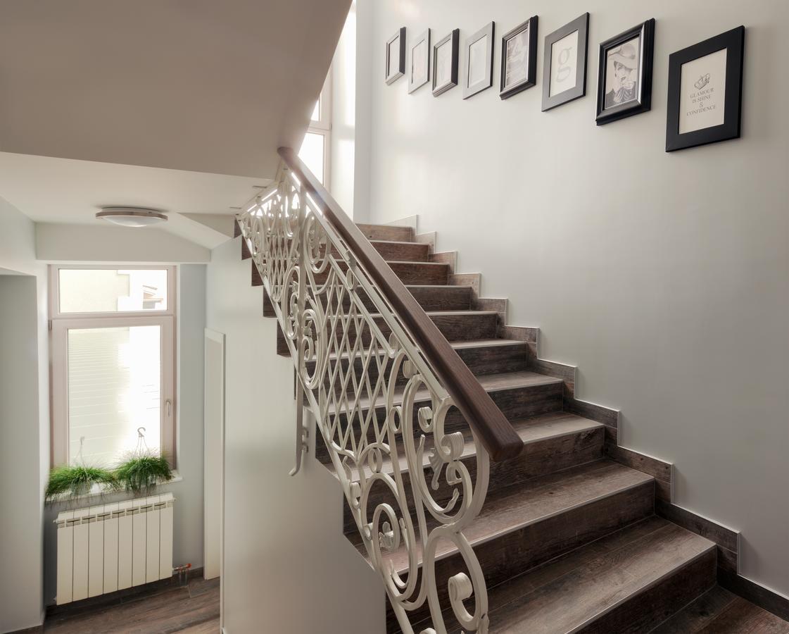 Castello Boutique Hotel Cacak Ngoại thất bức ảnh