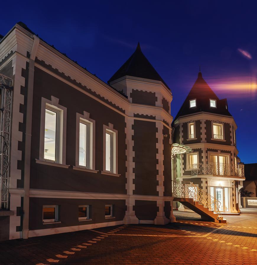 Castello Boutique Hotel Cacak Ngoại thất bức ảnh