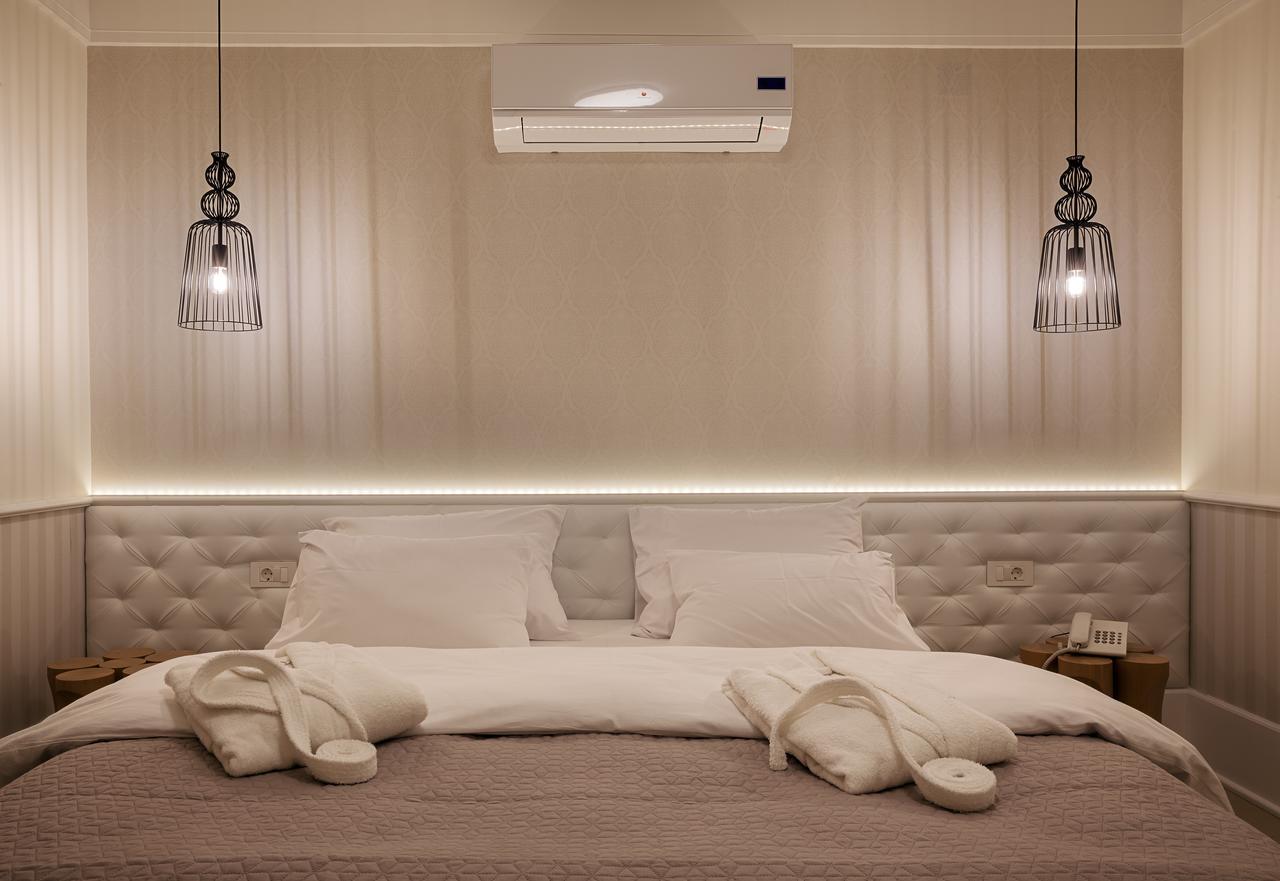 Castello Boutique Hotel Cacak Ngoại thất bức ảnh